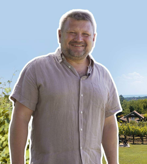 Saját örömömre - Látogatóban Váli Péternél